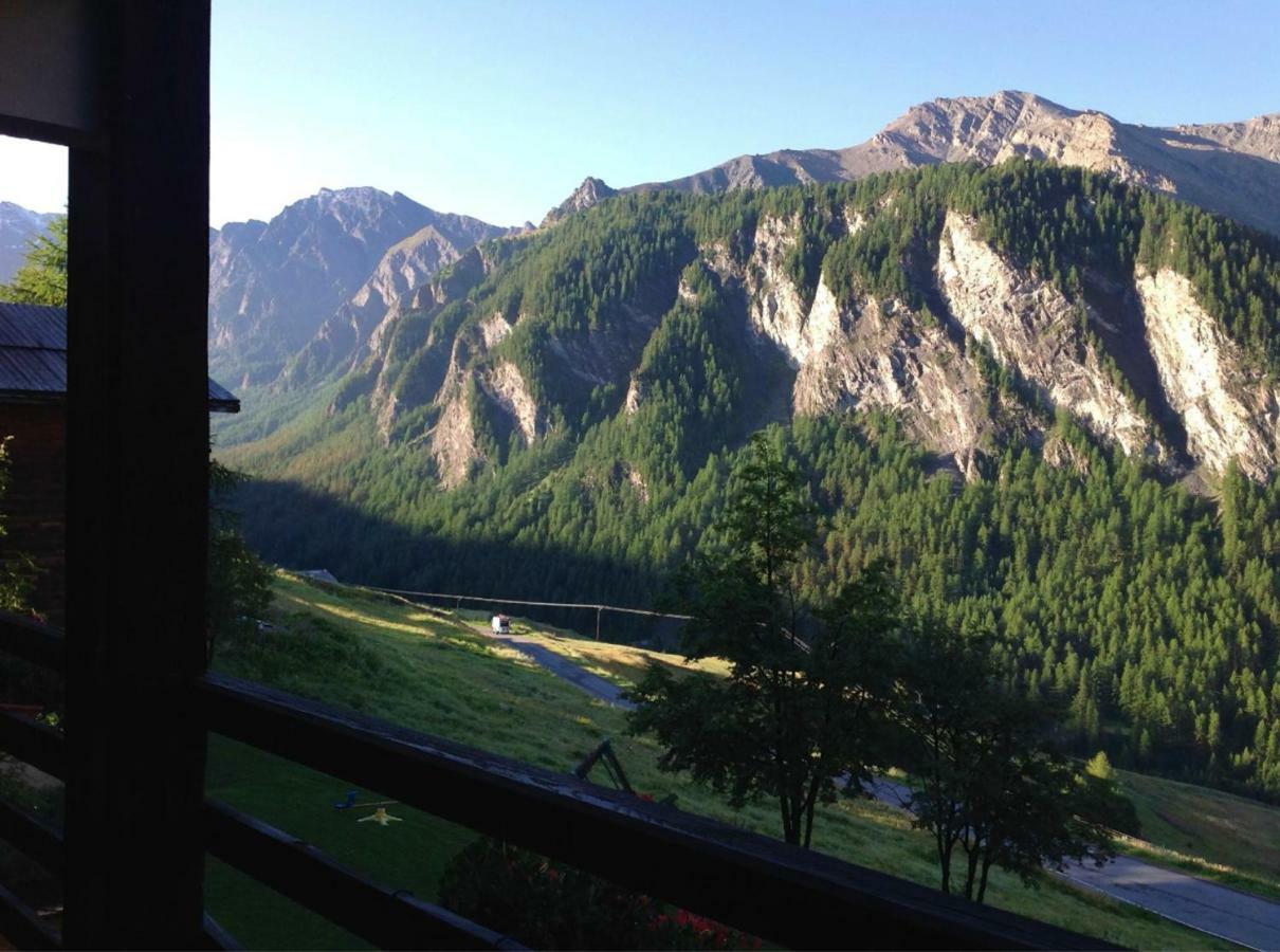 Hotel Le Grand Tetras Saint-Vérand Zewnętrze zdjęcie